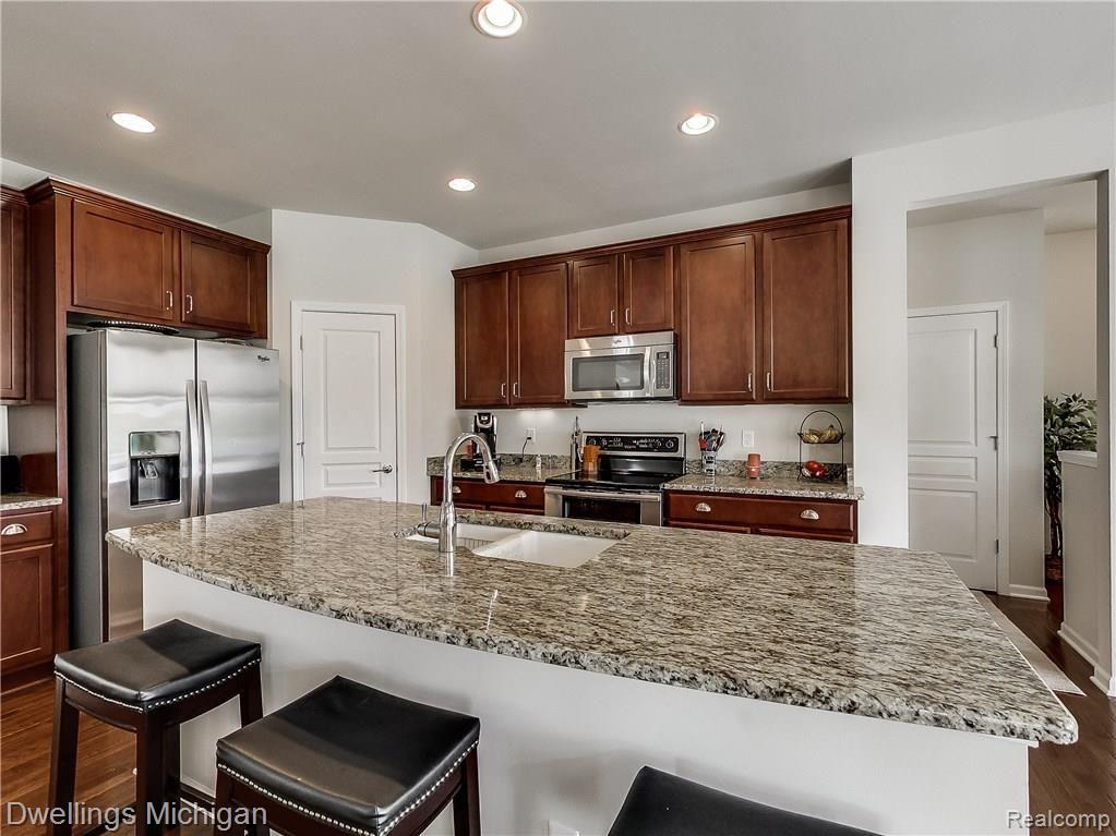 1682 Steeple Chase Road Canton, MI 48188 - Photo 5 of 48