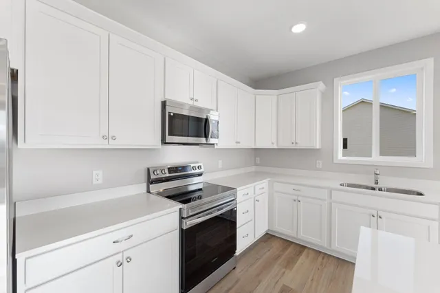 $429,900 | 1354 Wisteria Lane, New Richmond, WI 54017