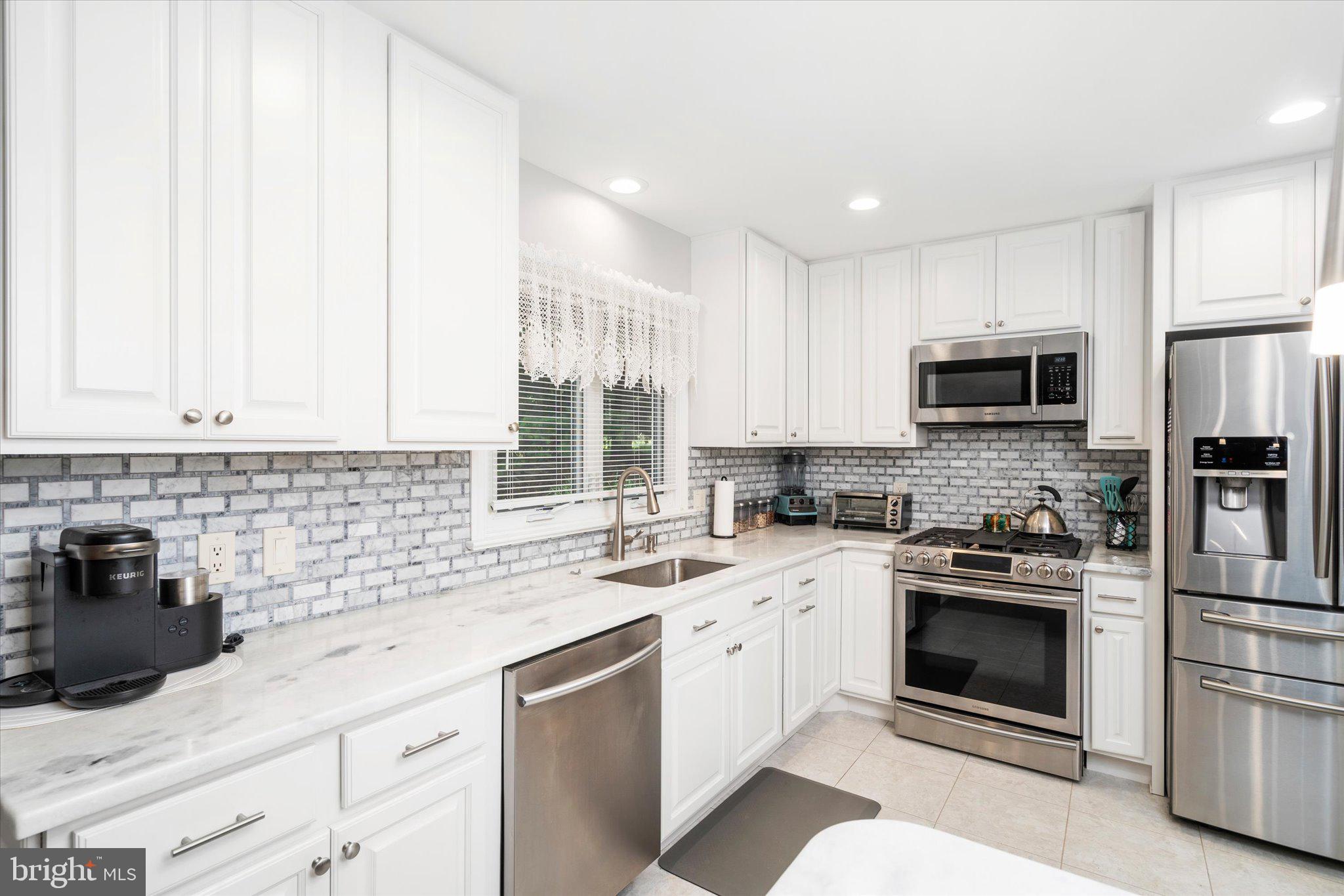 17 Forest Lane Ewing, NJ 08628 - Photo 17 of 48