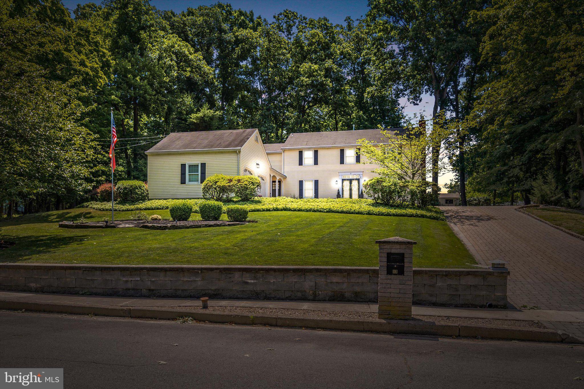 17 Forest Lane Ewing, NJ 08628 - Photo 2 of 48