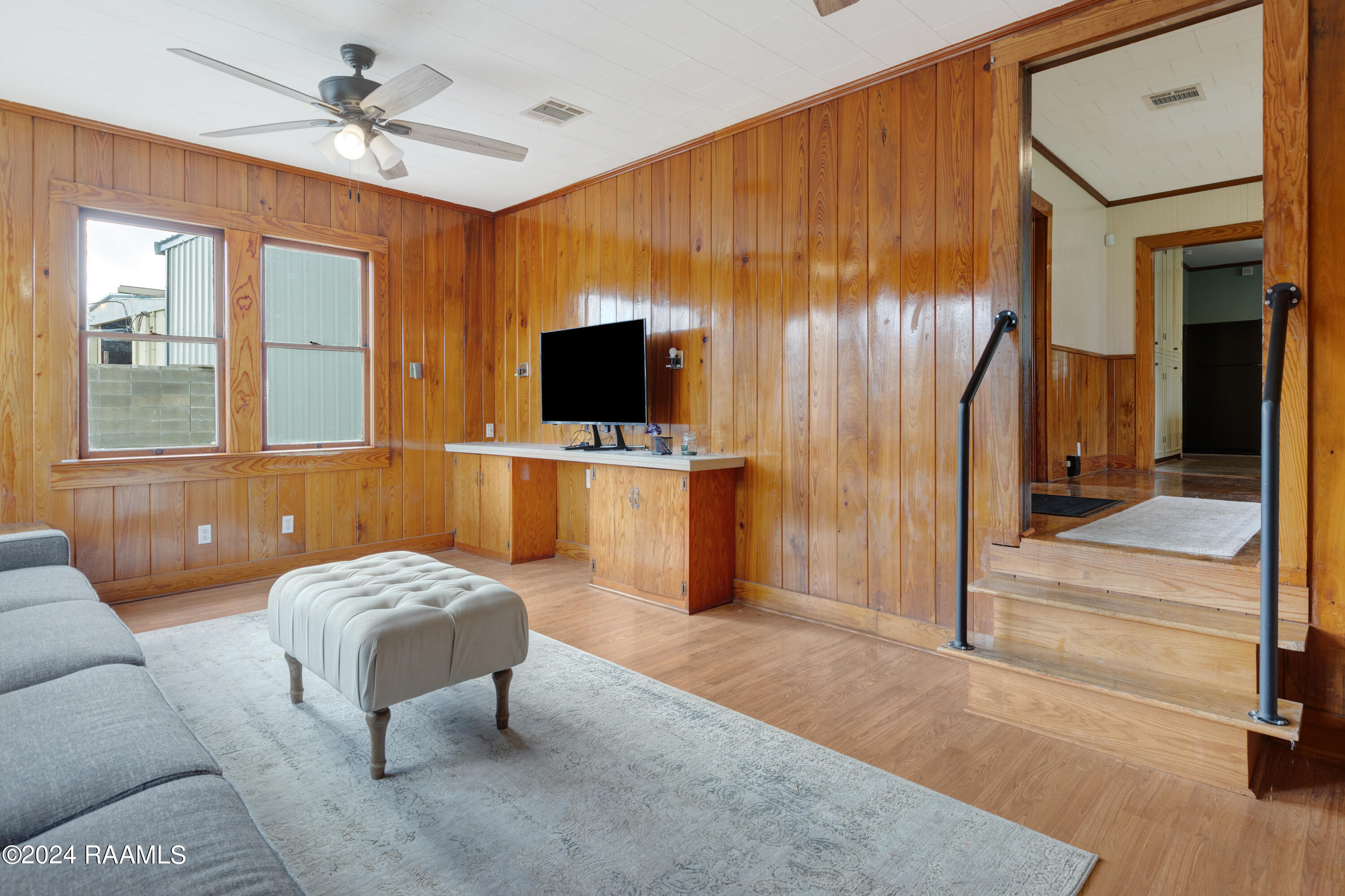 702 Cleveland Street Lafayette, LA 70501 - Photo 4 of 23 702 Cleveland-4