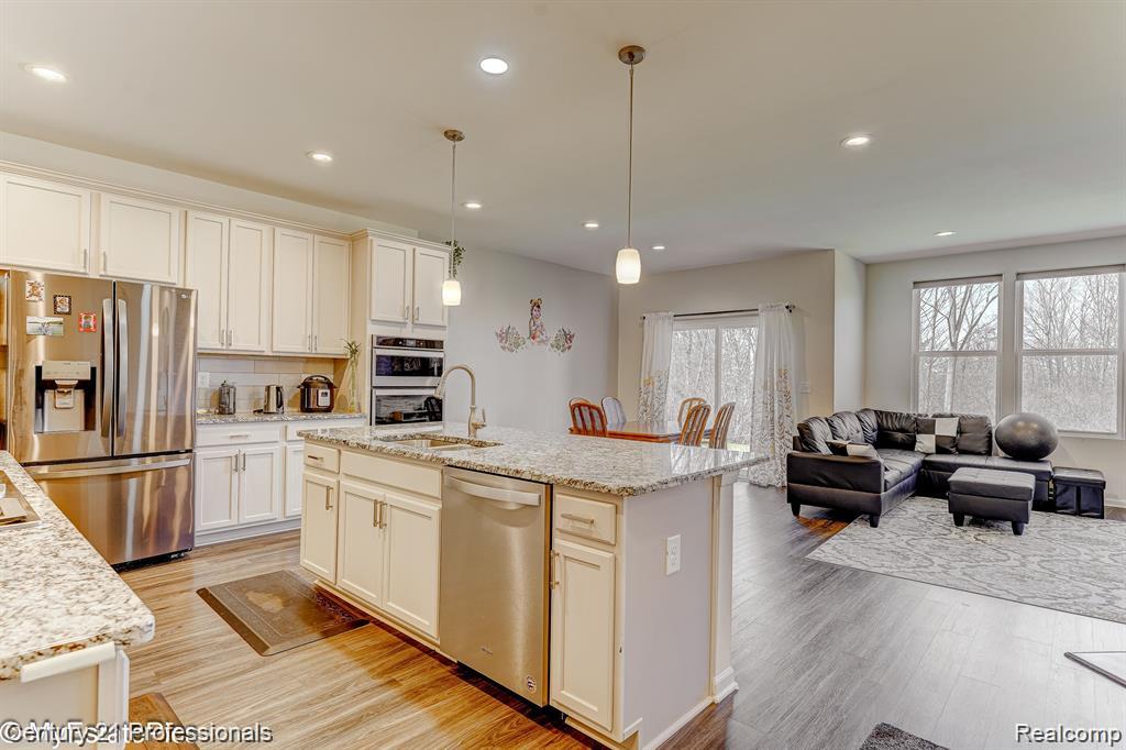 43646 Prospect Lane Novi, MI 48375 - Photo 15 of 39