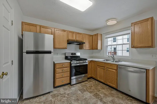 $2,400 | 8316 Widgeon Place, Laurel, MD 20724