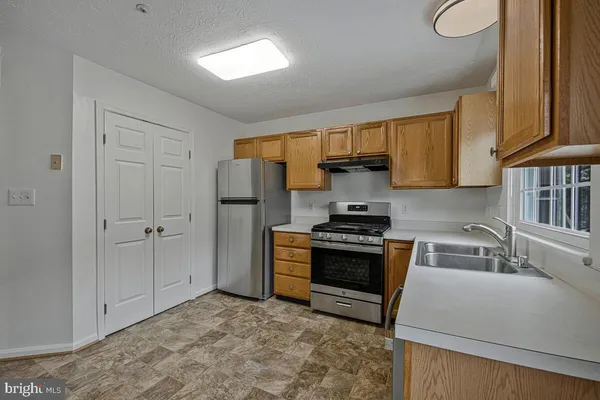 $2,400 | 8316 Widgeon Place, Laurel, MD 20724
