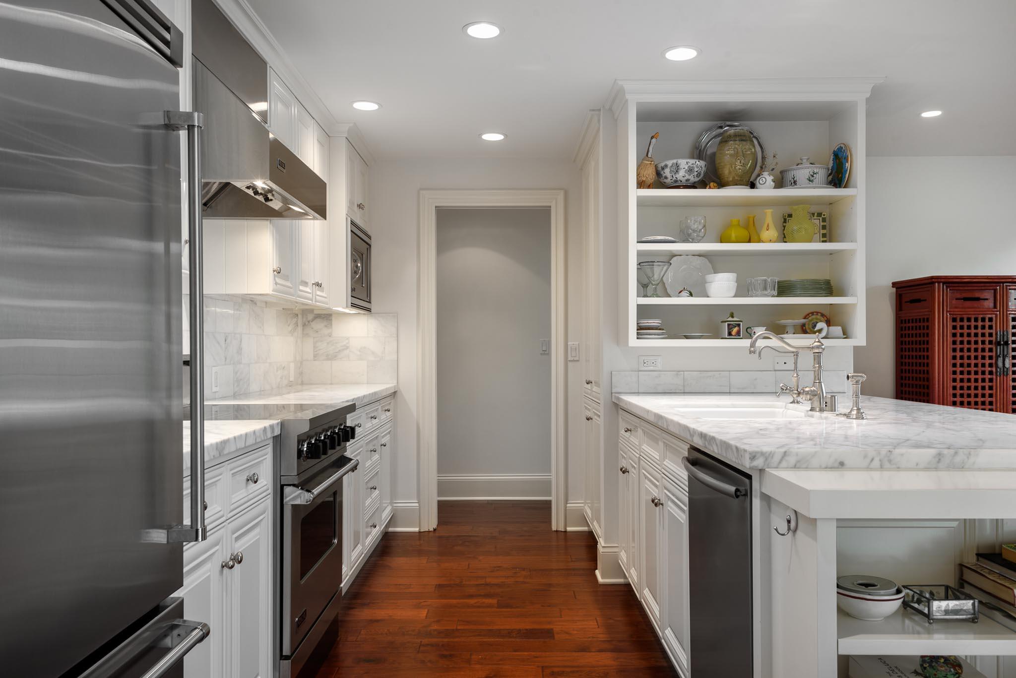 1300 Plaza Pacifica Montecito Ca Montecito, CA 93108 - Photo 10 of 31 a kitchen with a sink stove and refrigerator