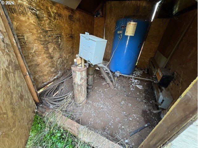 13707 Northwest Bishop Road Hillsboro, OR 97124 - Photo 36 of 45 a view of an chairs in kitchen