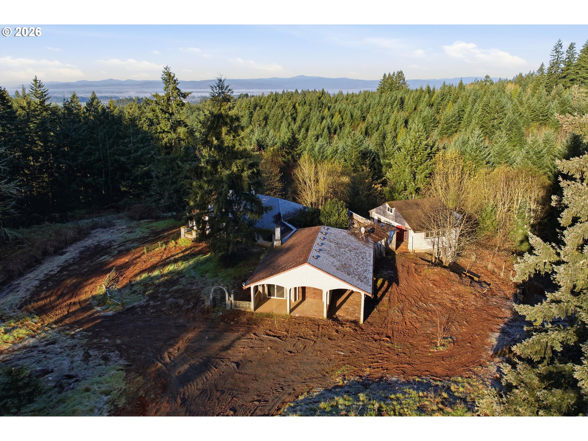 13707 Northwest Bishop Road Hillsboro, OR 97124 - Photo 4 of 45 a view of a outdoor space with mountain view