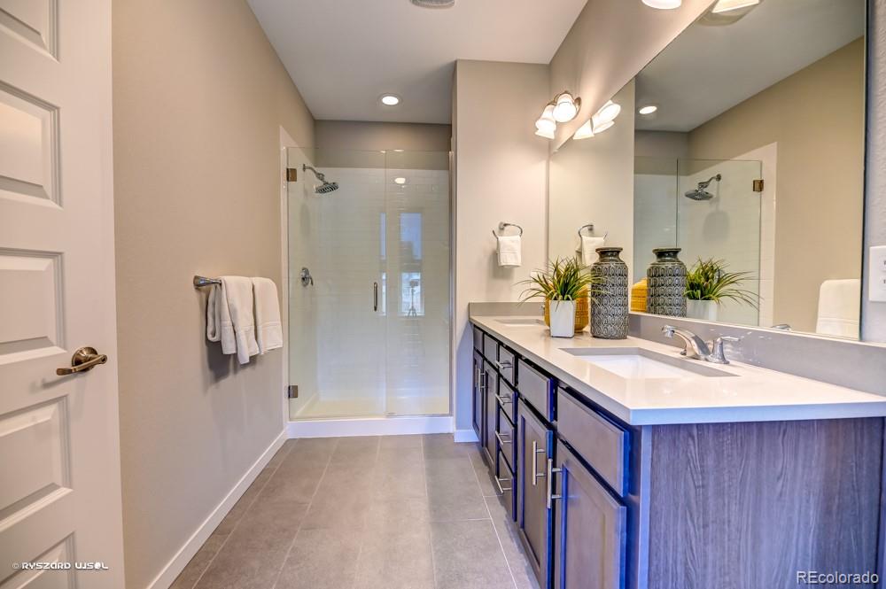 10060 Town Ridge Lane Lone Tree, CO 80124 - Photo 18 of 32