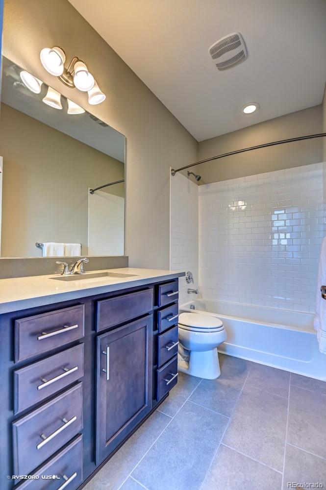 10060 Town Ridge Lane Lone Tree, CO 80124 - Photo 22 of 32