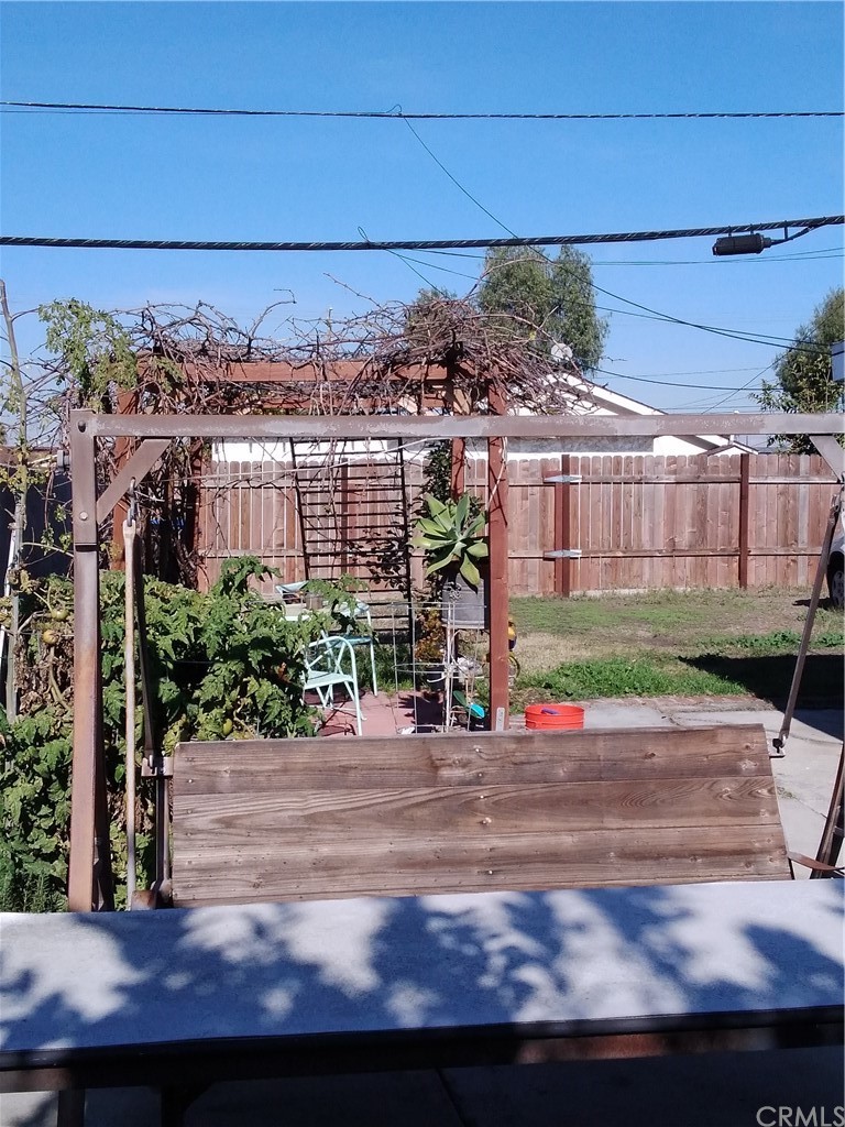 12101 Hermosura Street Norwalk, CA 90650 - Photo 5 of 20