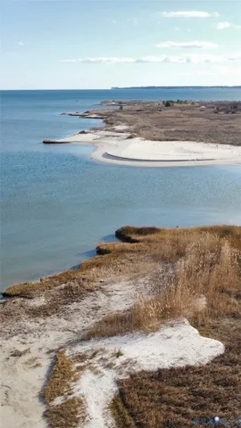 $2,100,000 | 147 Galway Bay Lane, Kilmarnock, VA 22482