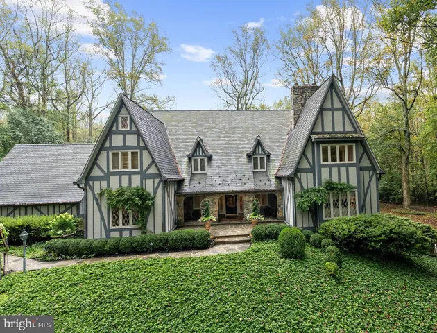 $4,500,000 | 10205 Cedar Pond Drive, Vienna, VA 22182