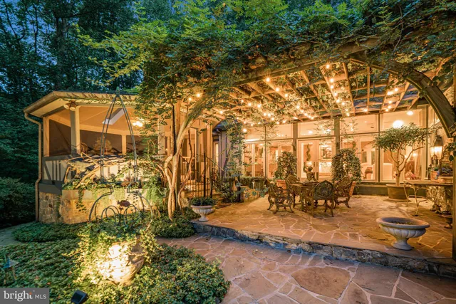 $4,500,000 | 10205 Cedar Pond Drive, Vienna, VA 22182