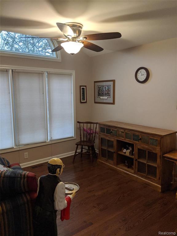 3255 Fairgrove Terrace Rochester Hills, MI 48309 - Photo 23 of 38