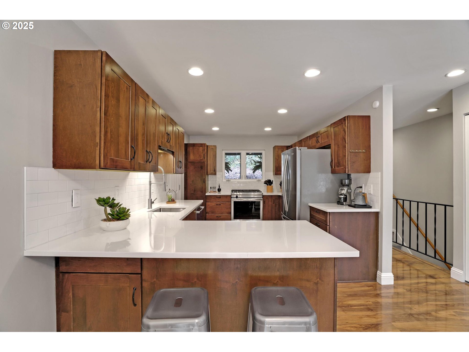 10380 Southwest Washington Street Portland, OR 97225 - Photo 12 of 41 Gallery Image 12