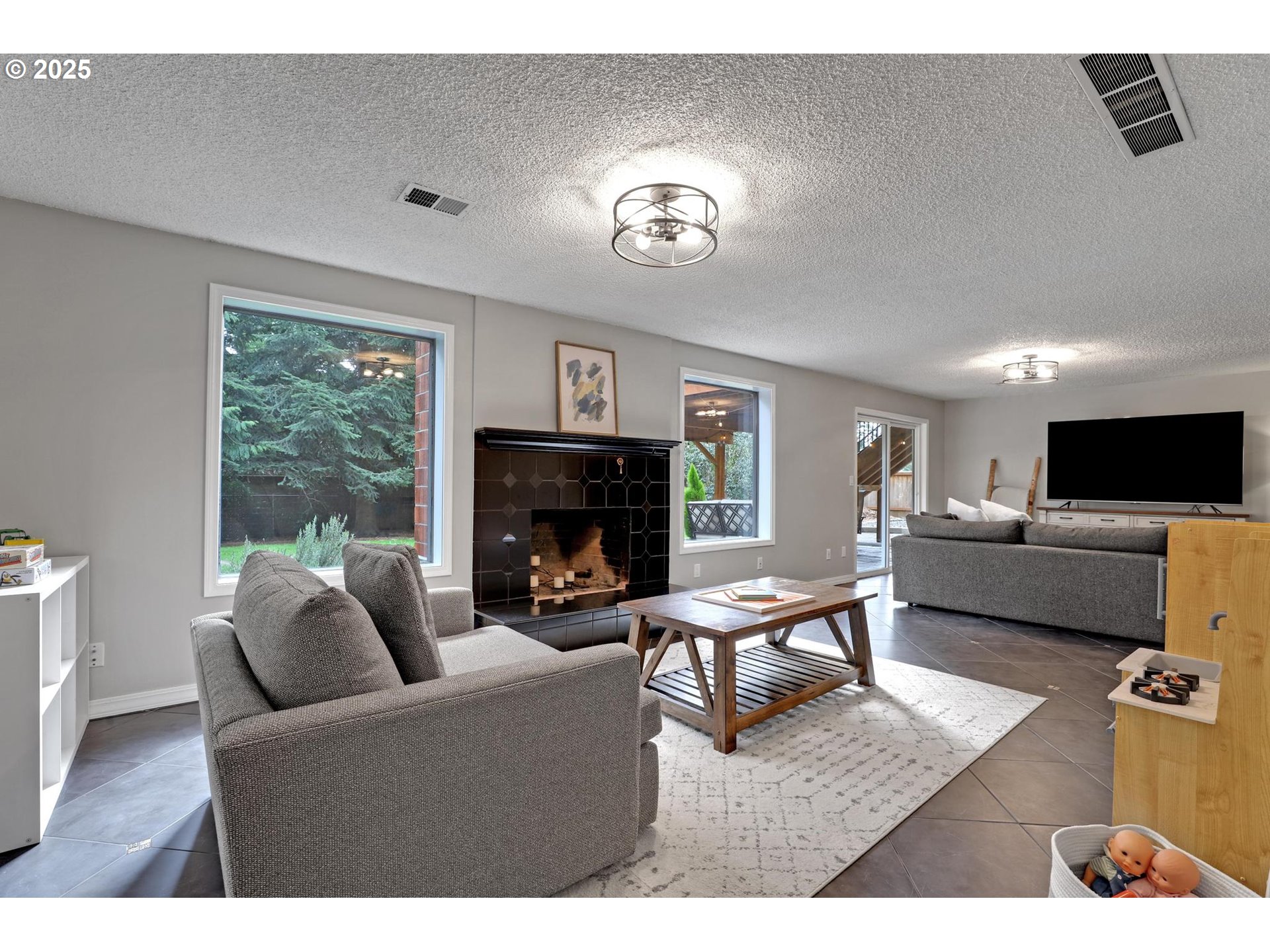 10380 Southwest Washington Street Portland, OR 97225 - Photo 23 of 41 Gallery Image 23