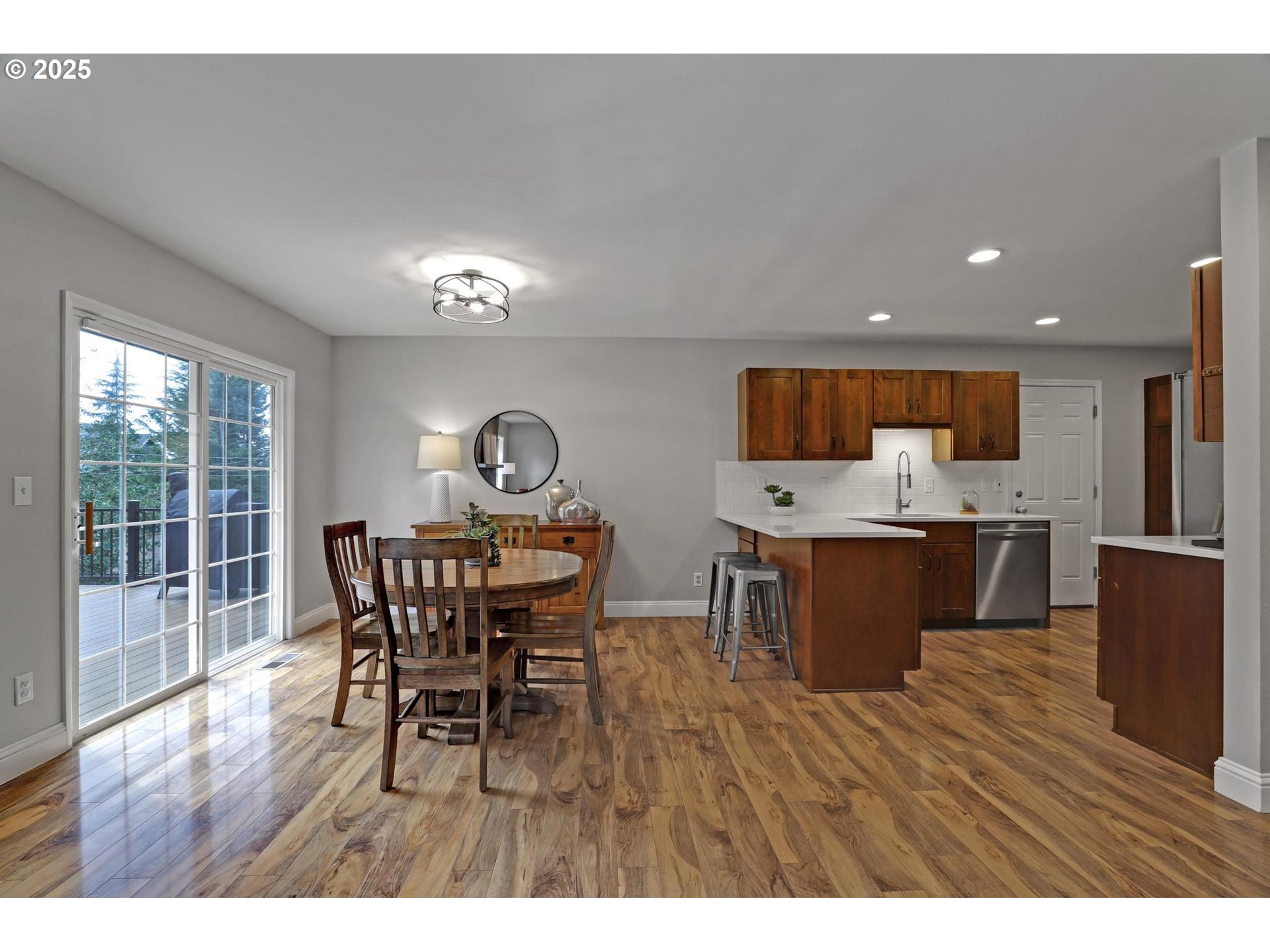 10380 Southwest Washington Street Portland, OR 97225 - Photo 10 of 41 Gallery Image 10
