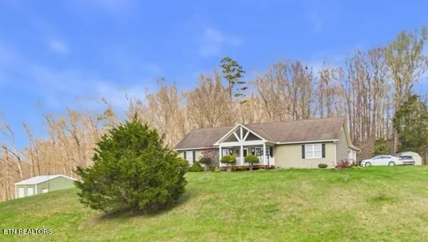 $499,900 | 950 South Coolidge Road, La Follette, TN 37766