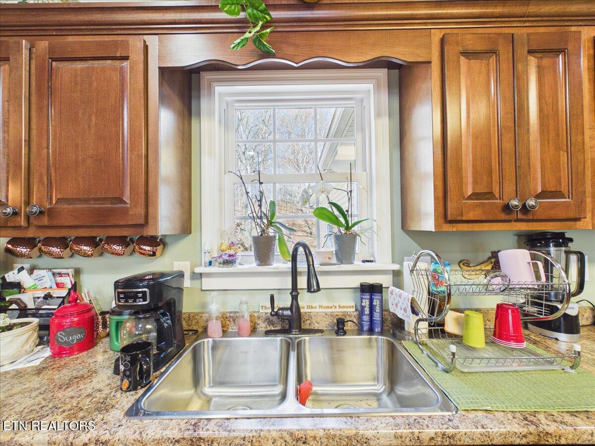 950 South Coolidge Road La Follette, TN 37766 - Photo 35 of 50 IMG_8226