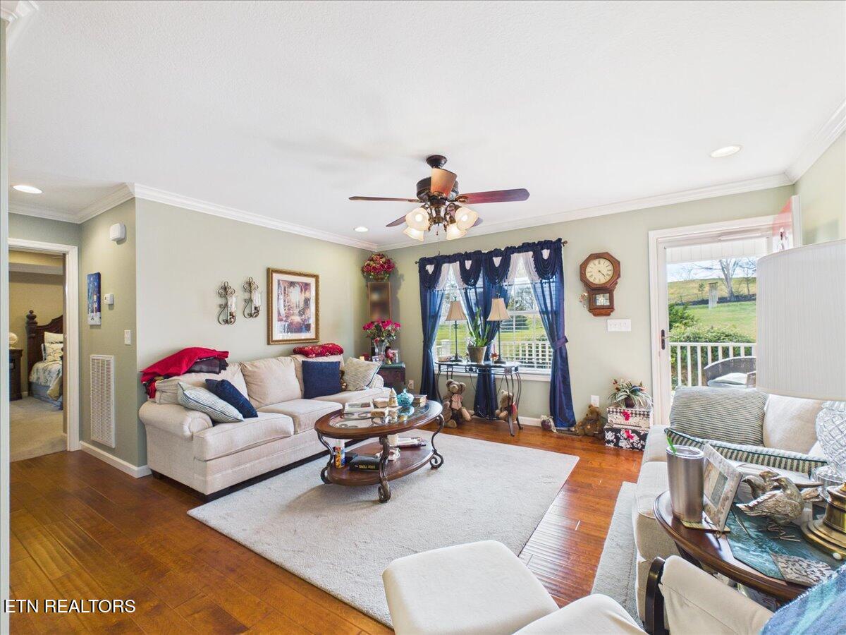 950 South Coolidge Road La Follette, TN 37766 - Photo 38 of 50 IMG_8223