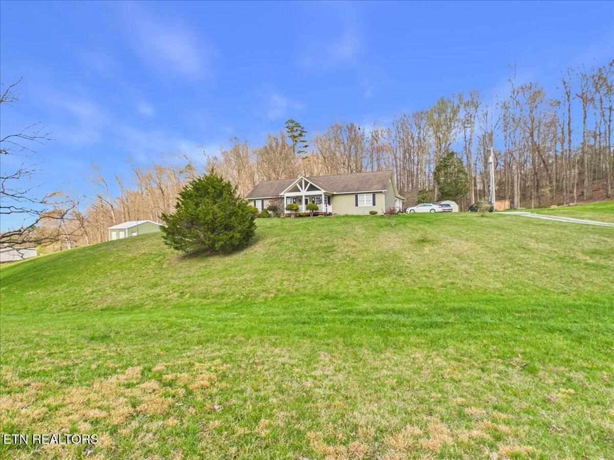 950 South Coolidge Road La Follette, TN 37766 - Photo 6 of 50 IMG_8215