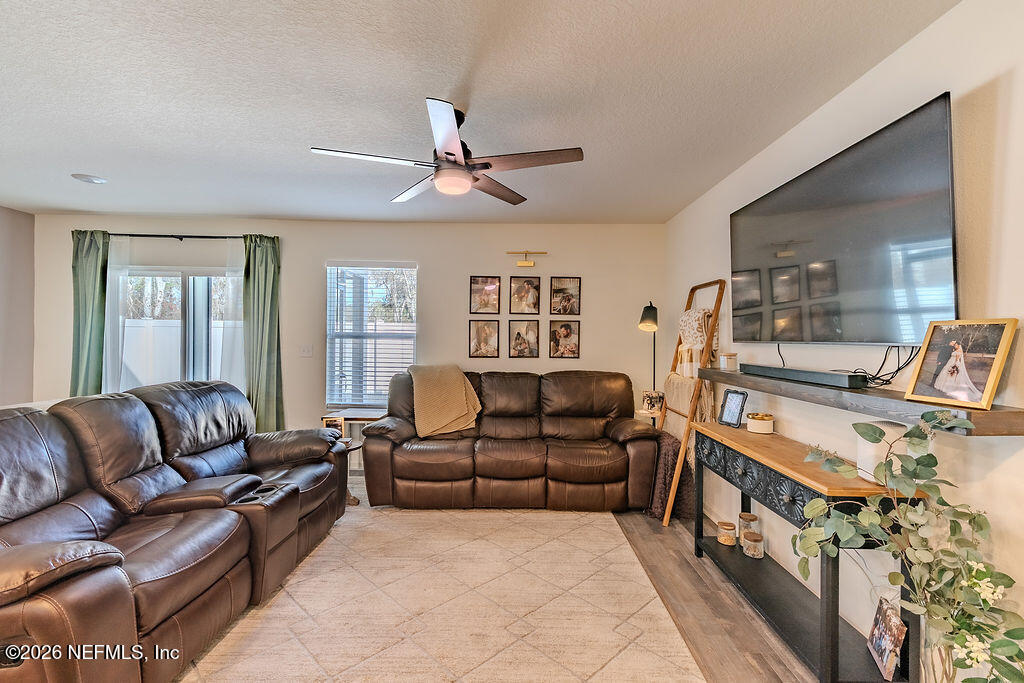 45148 Red Brick Drive Callahan, FL 32011 - Photo 13 of 32 a living room with furniture