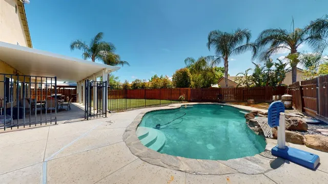 $649,948 | 1708 Via Milano, Gustine, CA 95322