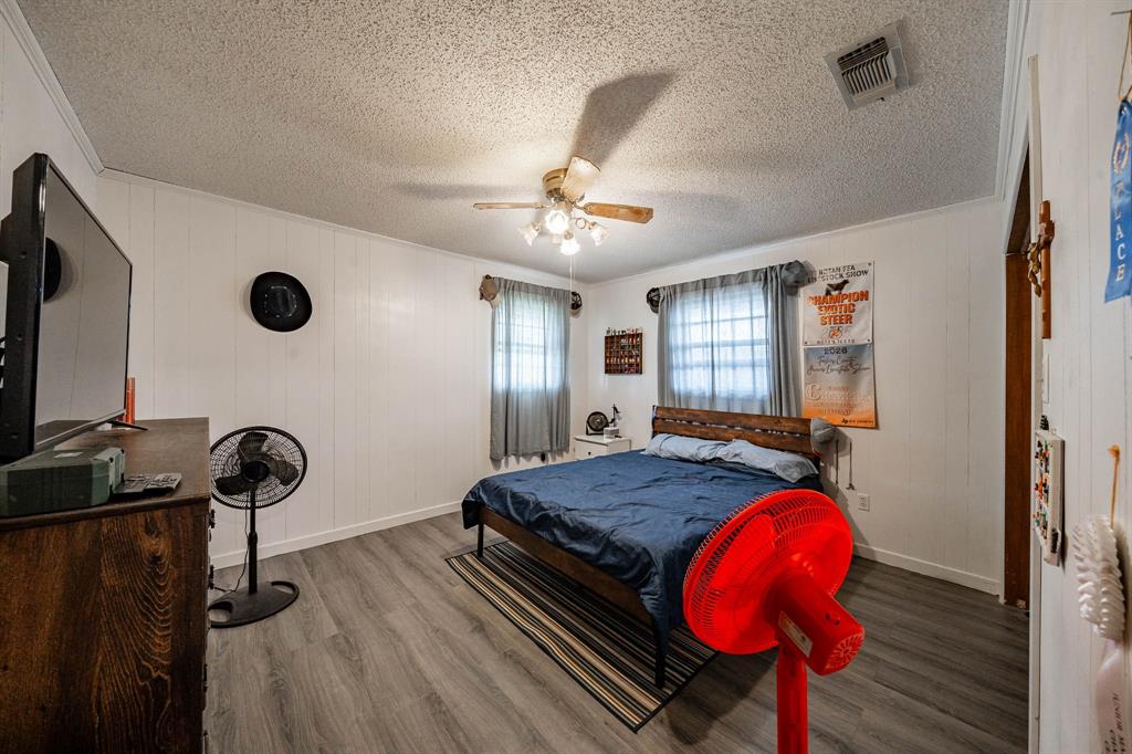 605 North Cleveland Avenue Rotan, TX 79546 - Photo 11 of 18