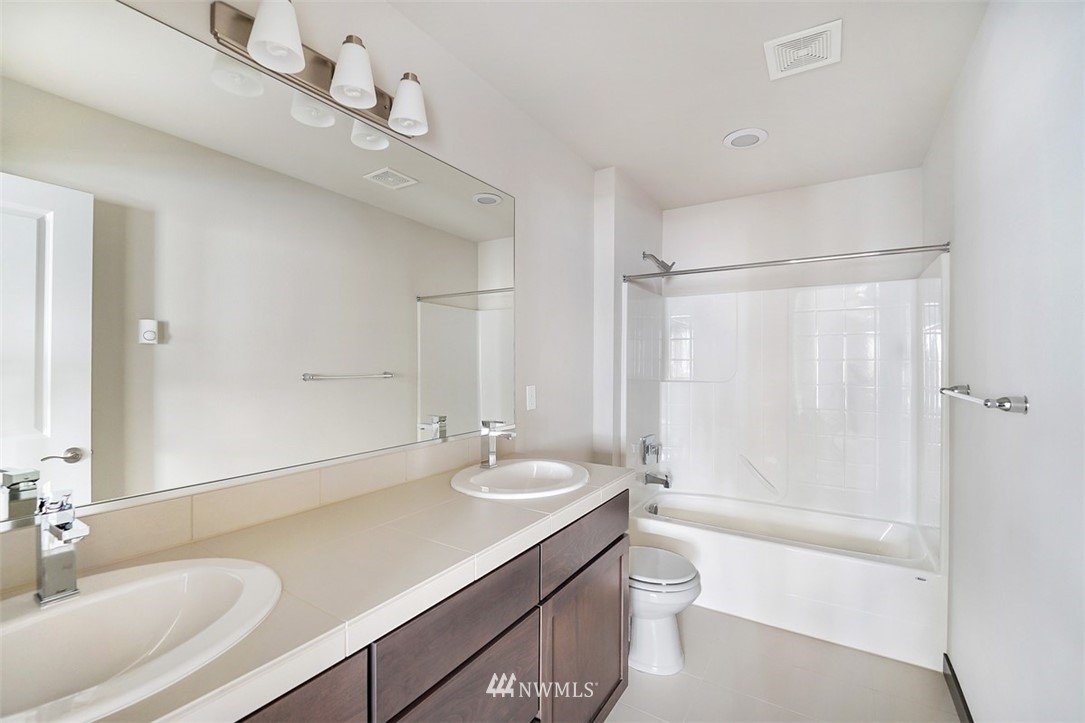 18304 3rd Drive Southeast Bothell, WA 98012 - Photo 17 of 20 Gallery Image 17