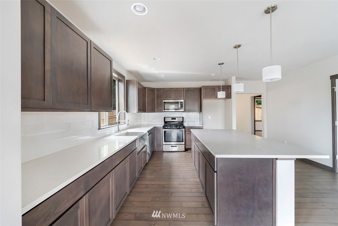18304 3rd Drive Southeast Bothell, WA 98012 - Photo 5 of 20 Gallery Image 5