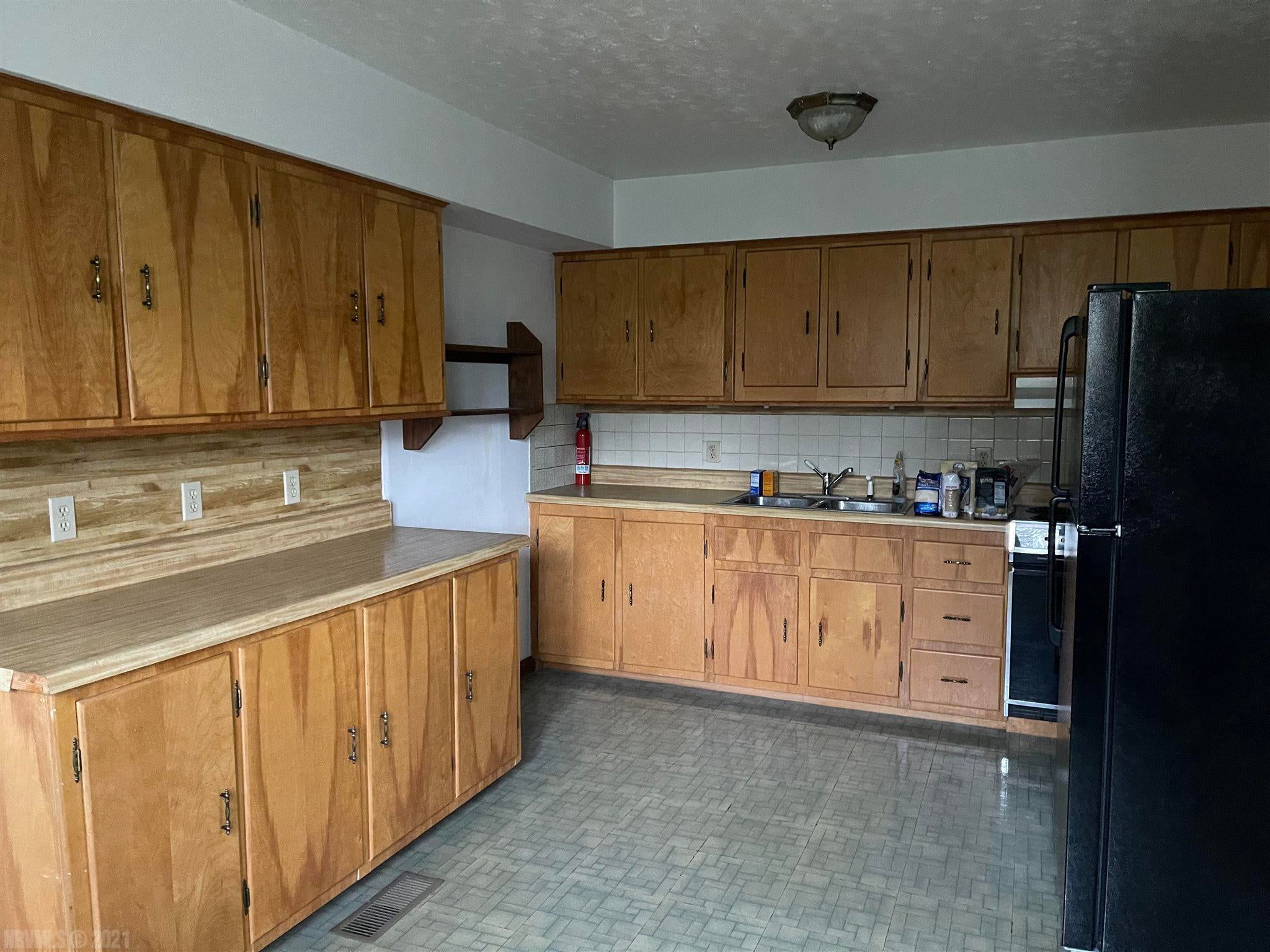 151 Stinking Lick Road Peterstown, WV 24963 - Photo 5 of 23 Gallery Image 5