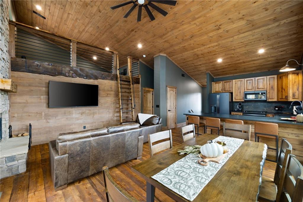 1250 Lost Forest Road Ellijay, GA 30536 - Photo 4 of 36 Gallery Image 4