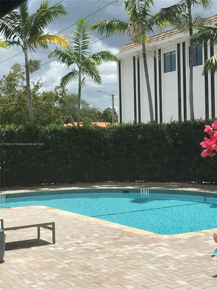 2351 Douglas Road, Unit 605 Miami, FL 33145 - Photo 9 of 10 a view of swimming pool
