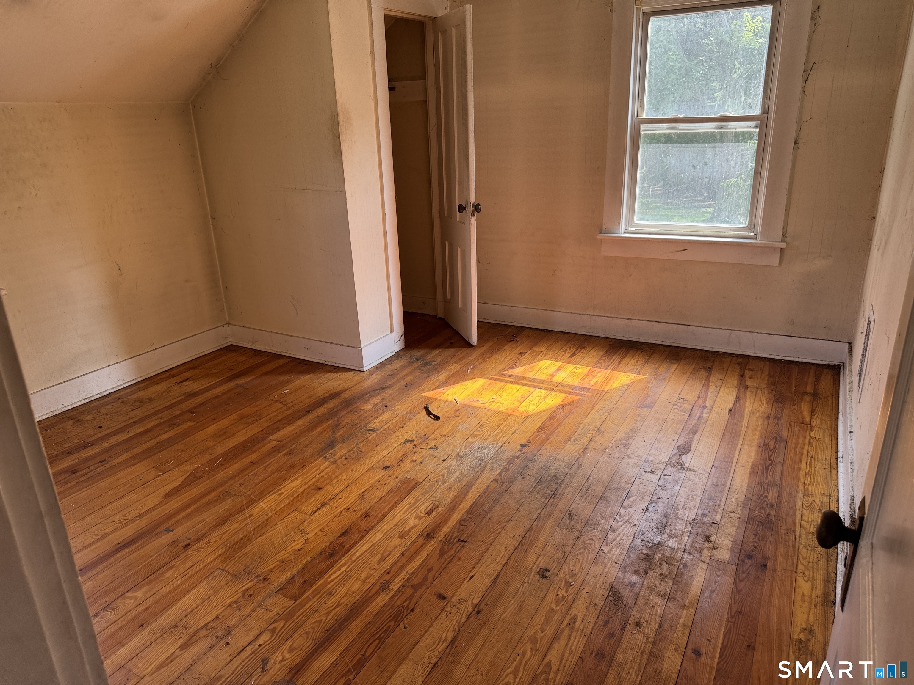 829 Racebrook Road Orange, CT 06477 - Photo 11 of 30 Gallery Image 11