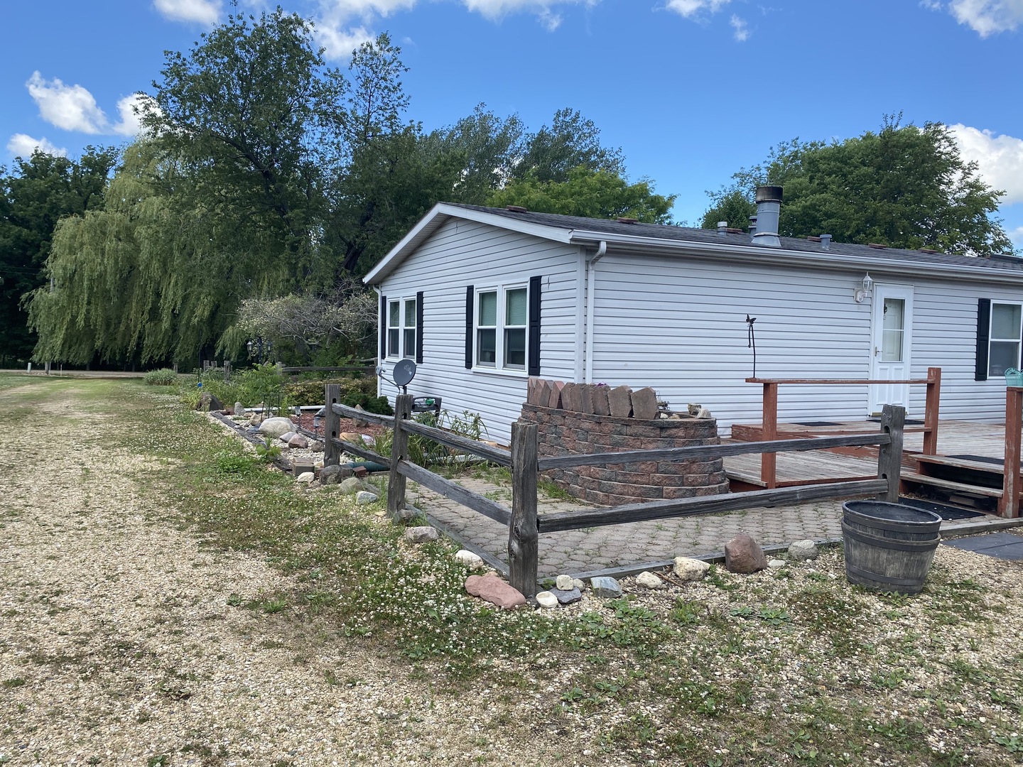 954 Melugins Grove Road Compton, IL 61318 - Photo 4 of 31