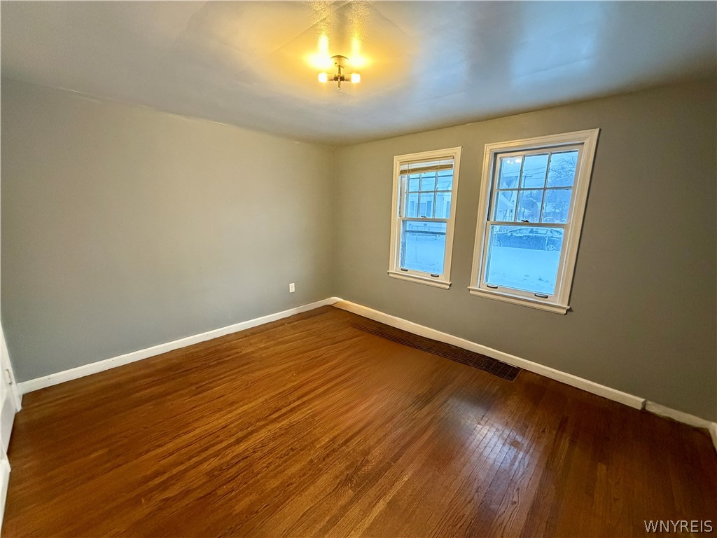 1239 North Military Road Niagara Falls, NY 14304 - Photo 11 of 24