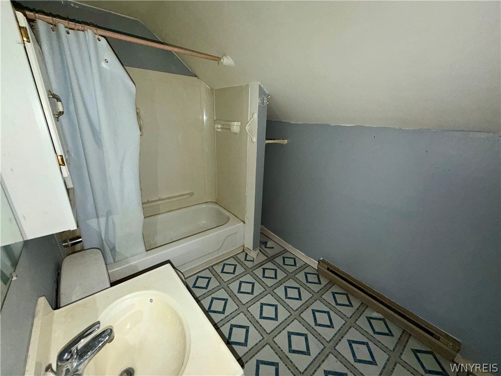 1239 North Military Road Niagara Falls, NY 14304 - Photo 20 of 24