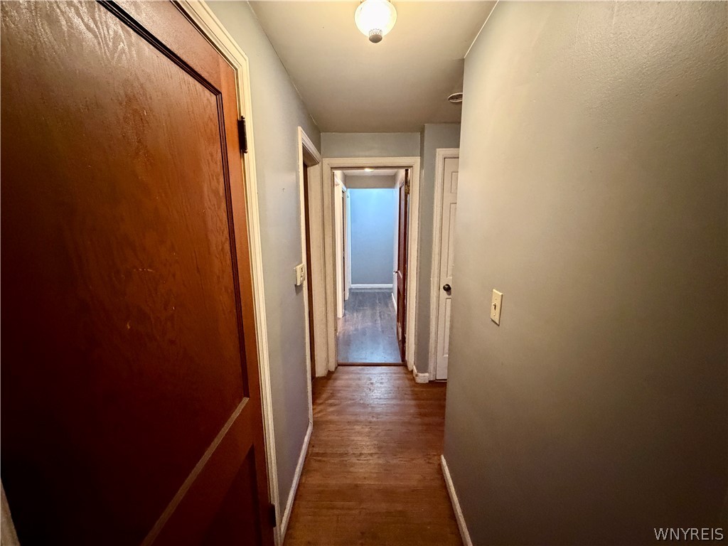 1239 North Military Road Niagara Falls, NY 14304 - Photo 9 of 24