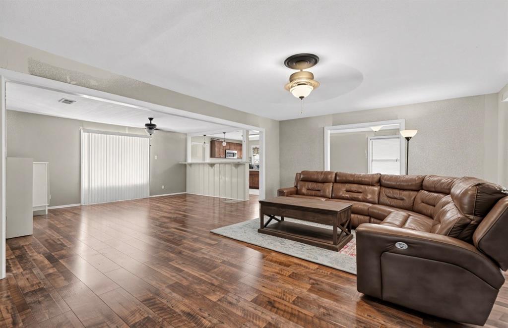 535 Ross Road Elm Mott, TX 76640 - Photo 5 of 18 Gallery Image 5