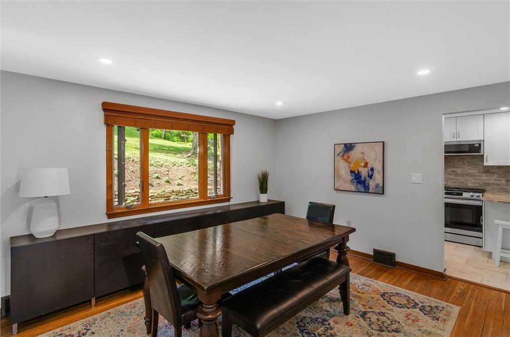 602 Cascade Road Pittsburgh, PA 15221 - Photo 7 of 21 Gallery Image 7