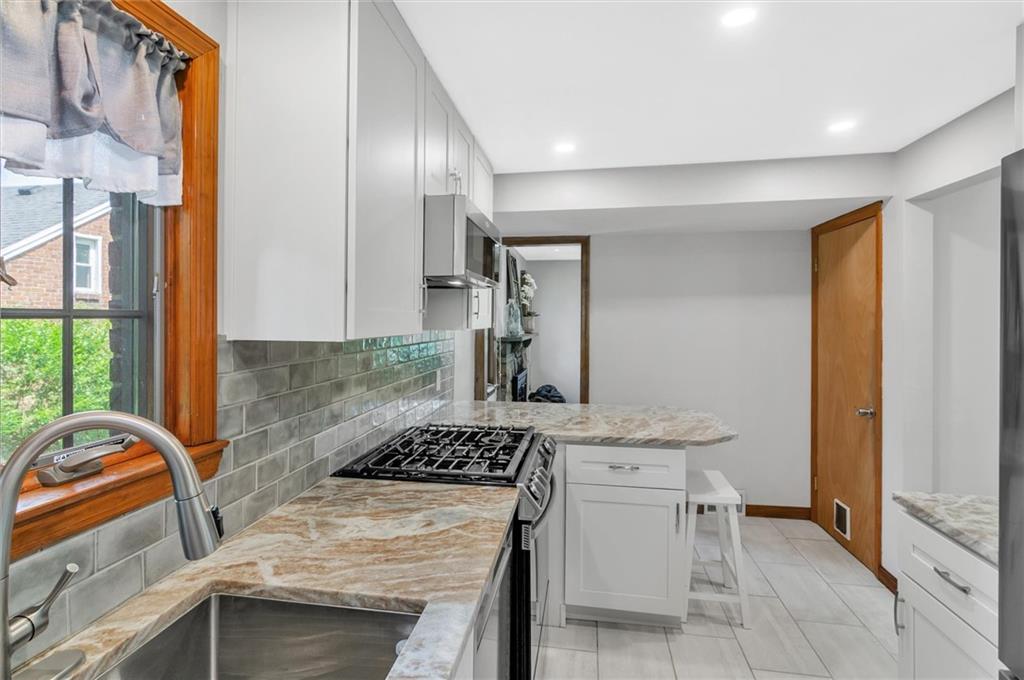 602 Cascade Road Pittsburgh, PA 15221 - Photo 9 of 21 Gallery Image 9