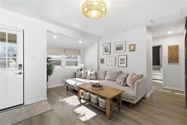 $215,000 | 110 West 6th Street, Knob Noster, MO 65336