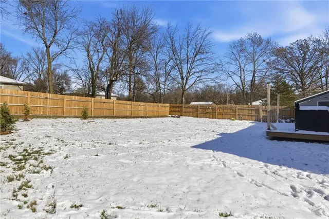 $215,000 | 110 West 6th Street, Knob Noster, MO 65336