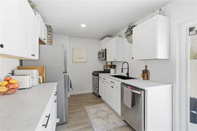 $215,000 | 110 West 6th Street, Knob Noster, MO 65336