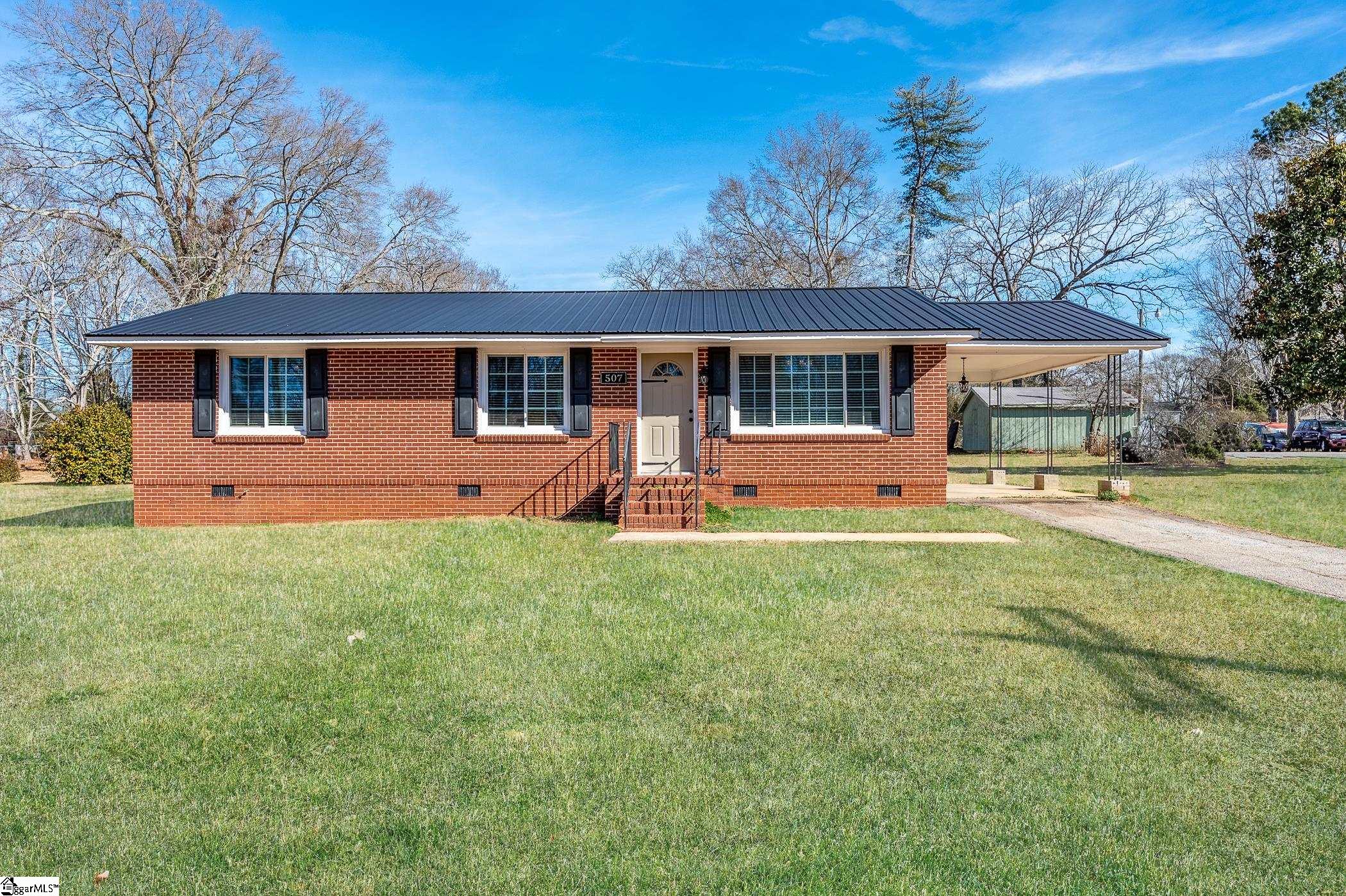507 Fairview Road Laurens, SC 29360 - Photo 1 of 17 Gallery Image 1