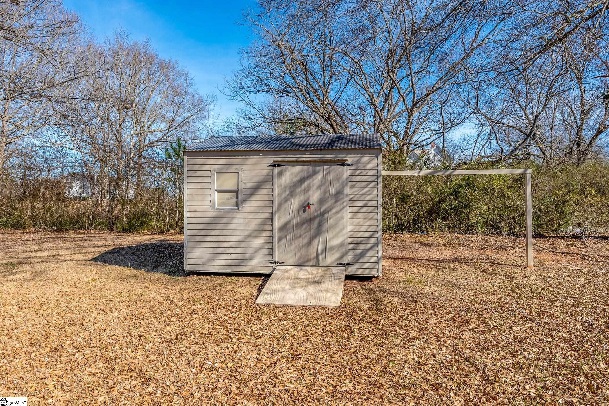 507 Fairview Road Laurens, SC 29360 - Photo 4 of 17 Gallery Image 4