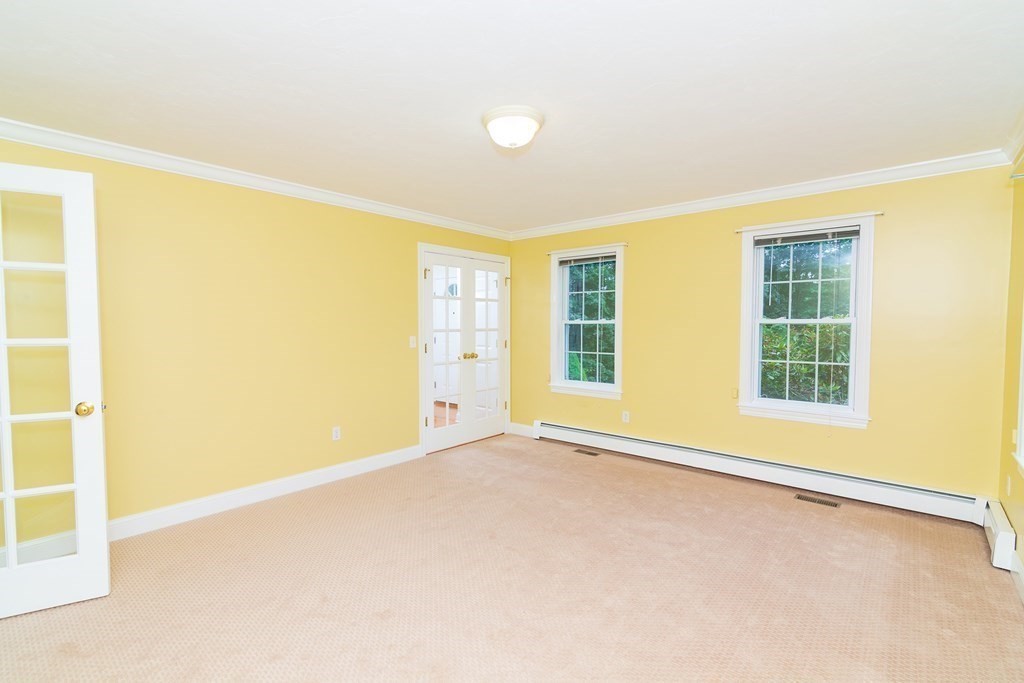 21 Vincent Road Mendon, MA 01756 - Photo 4 of 38 Gallery Image 4