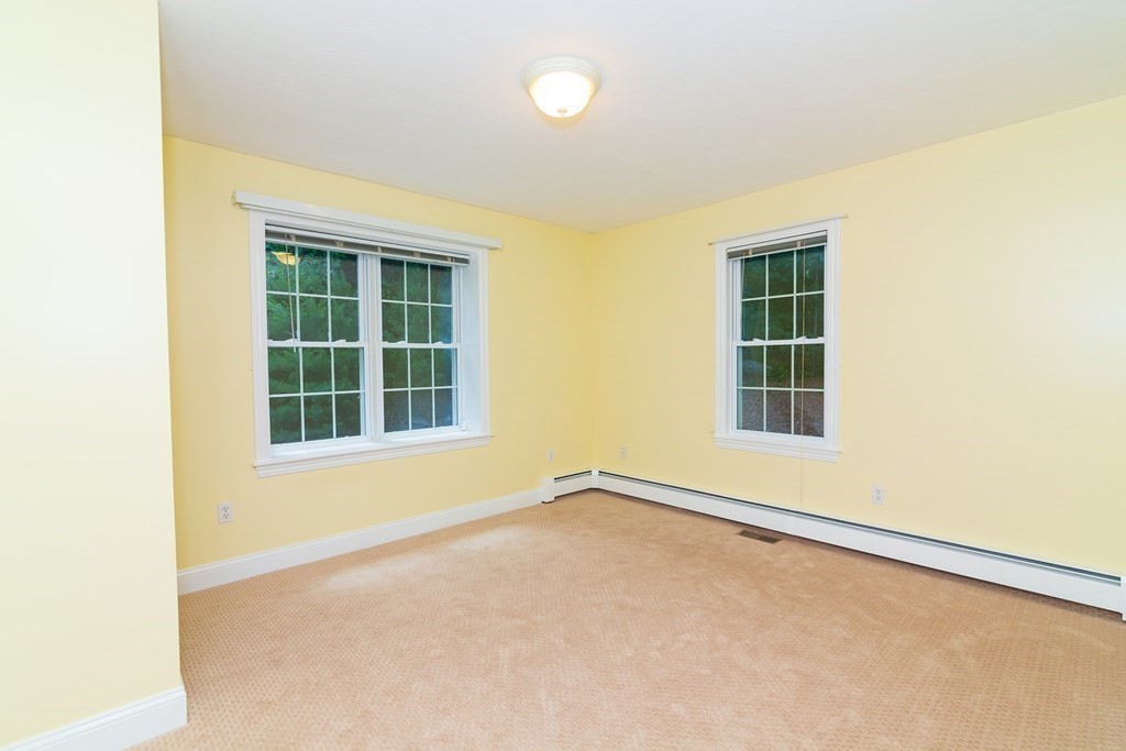 21 Vincent Road Mendon, MA 01756 - Photo 7 of 38 Gallery Image 7