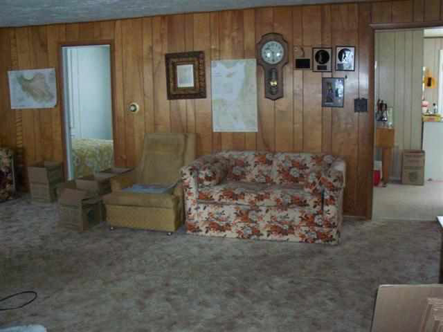 8821 East Hatchery Road Syracuse, IN 46567 - Photo 3 of 13 Gallery Image 3