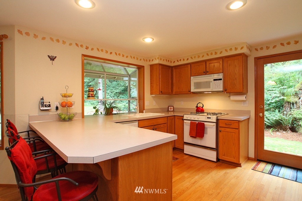 7432 Moon Valley Road Southeast North Bend, WA 98045 - Photo 3 of 15 Gallery Image 3
